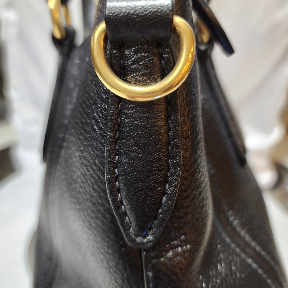 Authentic Prada Black Vitello Phenix Leather Shoulder Bag w/Crossbody Strap - Picture 6 of 16